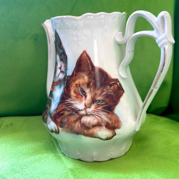 CAT TEAPOT Creamer / 
Unique Handles - Picture 4 of 5